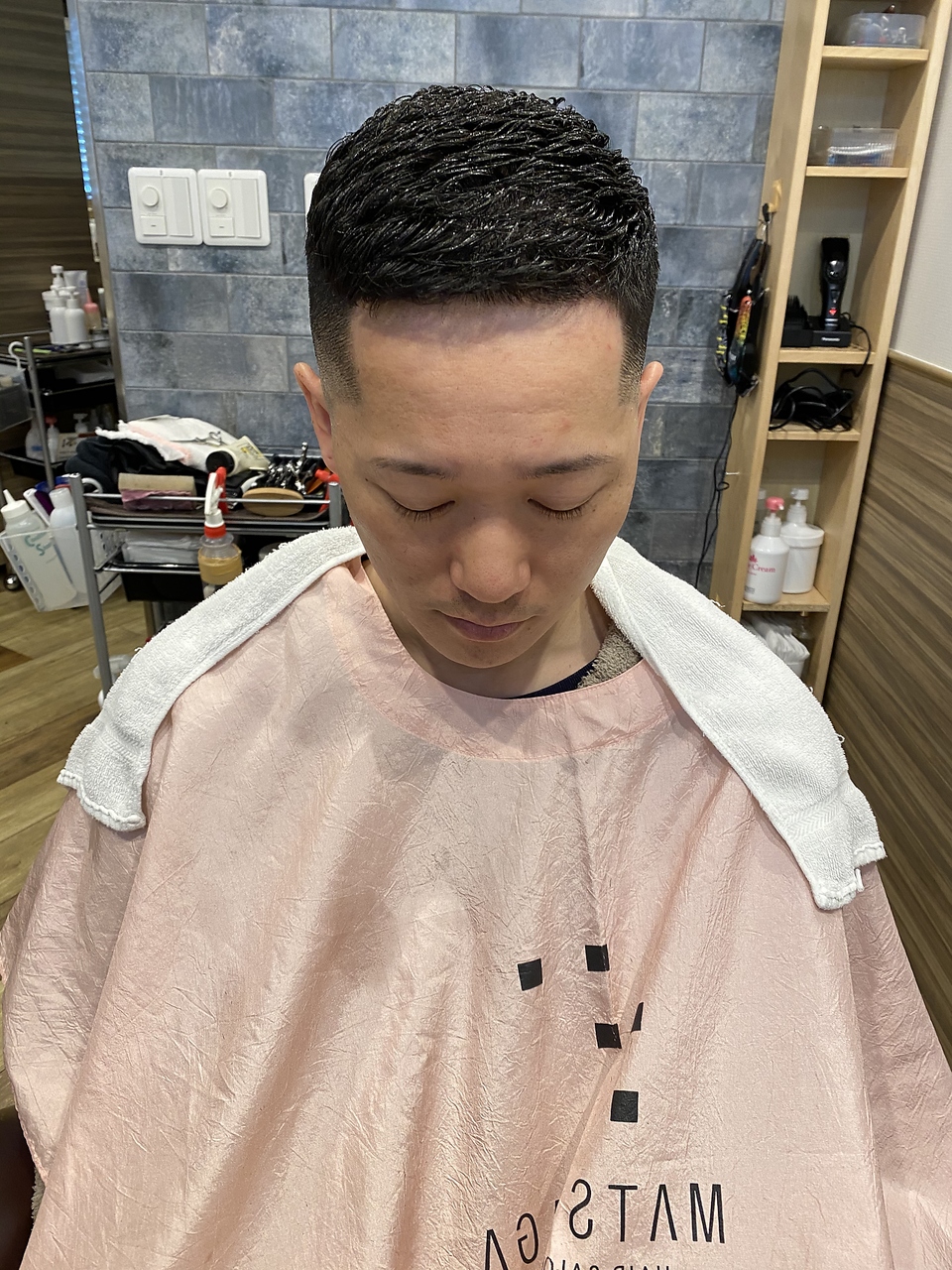 濡れパン黒髪短髪