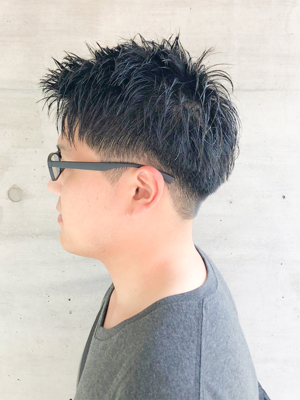 ナチュラルソフトツーブロック黒髪10代20代