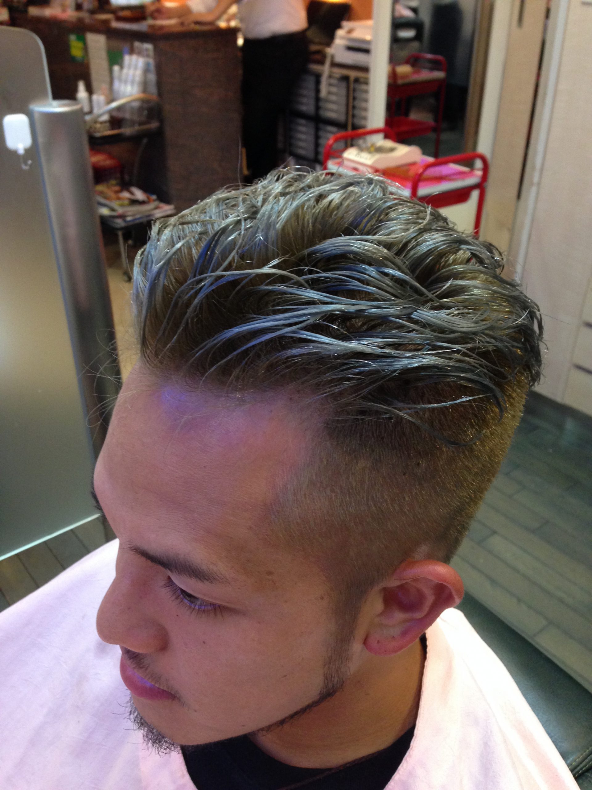 ツーブロック　オールバックパーマ