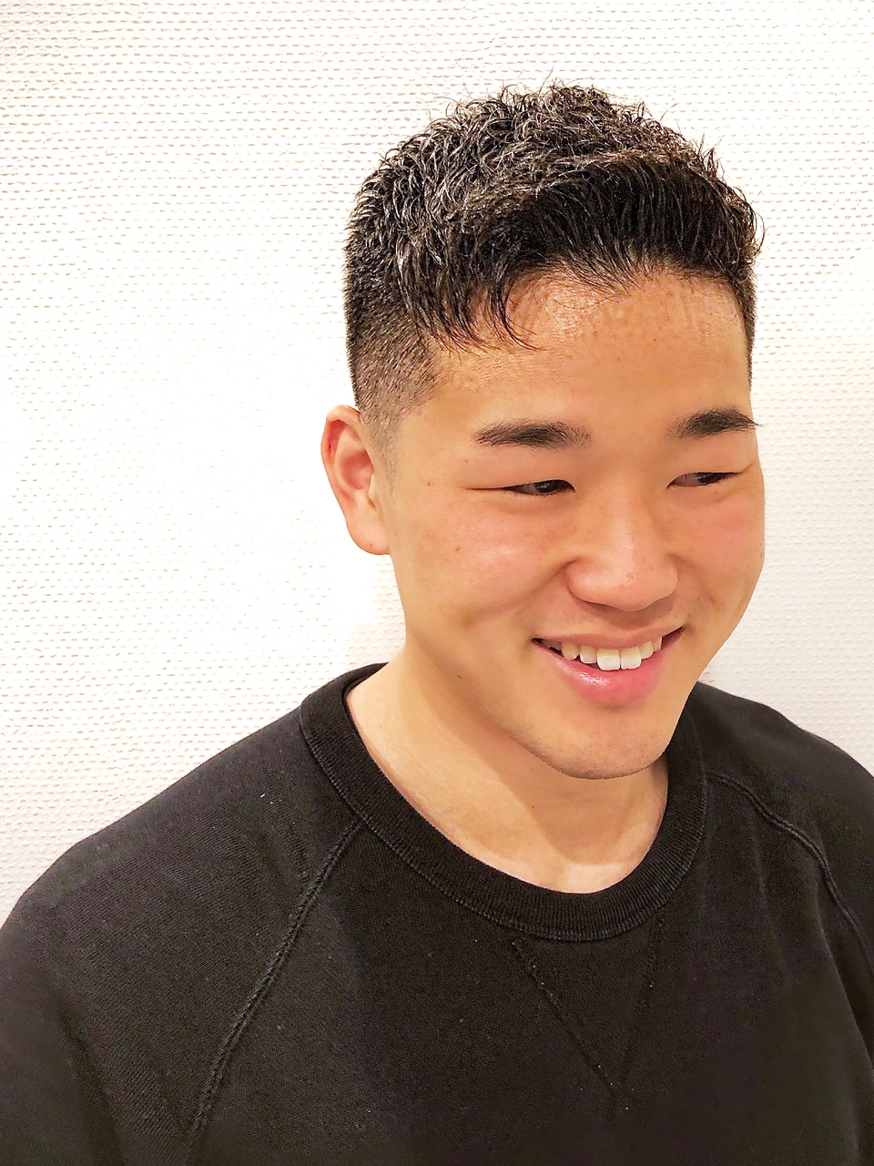 Yahoo beautyアイロンパーマ人気上位　アップバングフェード黒髪