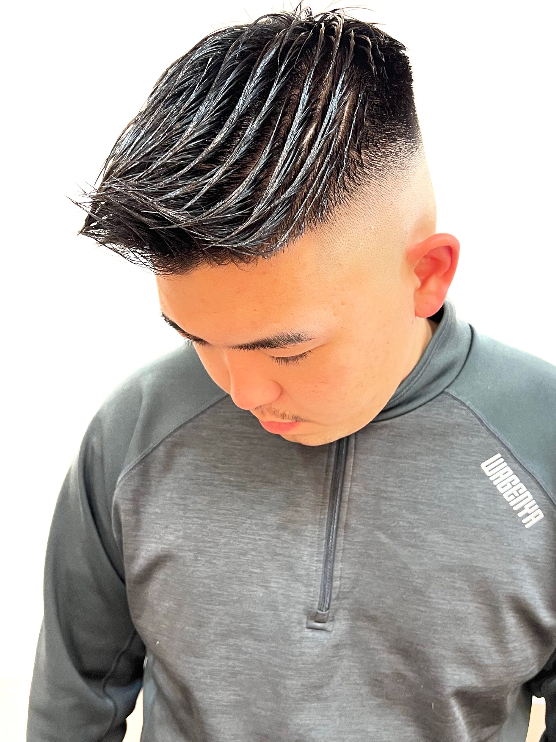 スキンフェード/アイロンパーマ/アップバング/相島弘要