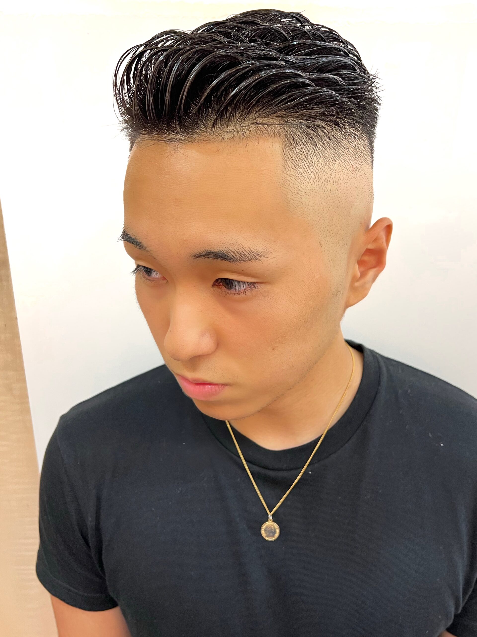 スキンフェード　アップバング　相島弘要