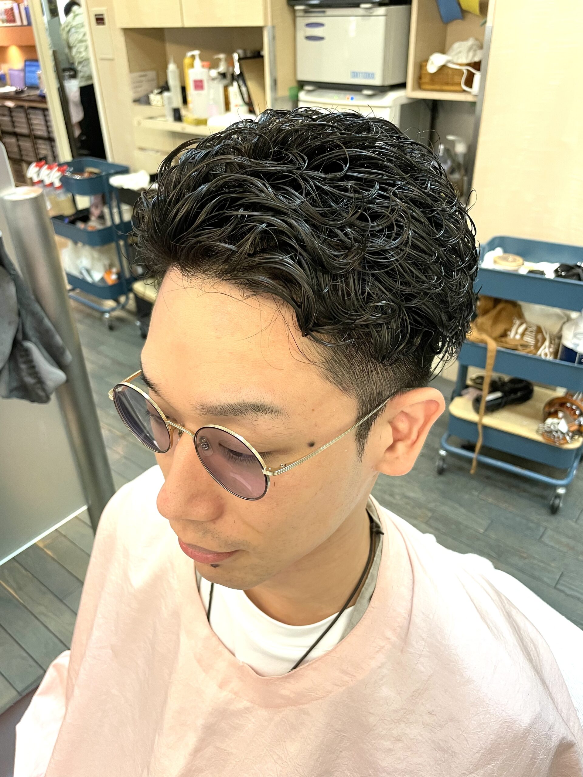 無造作ニュアンスパーマツーブロックショート