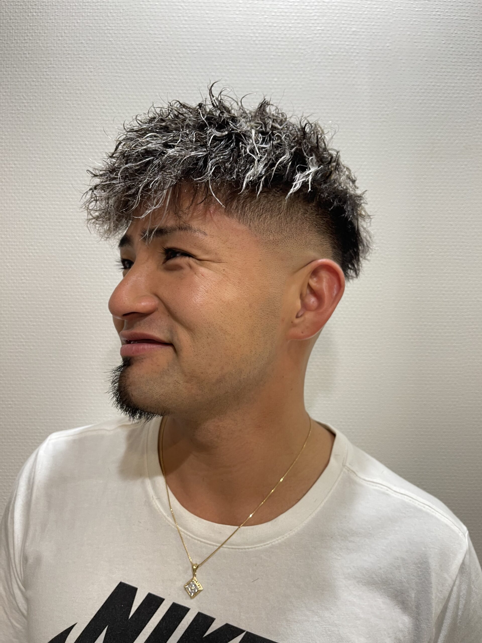 20代30代ツイストスパイラル／ホワイトメッシュ