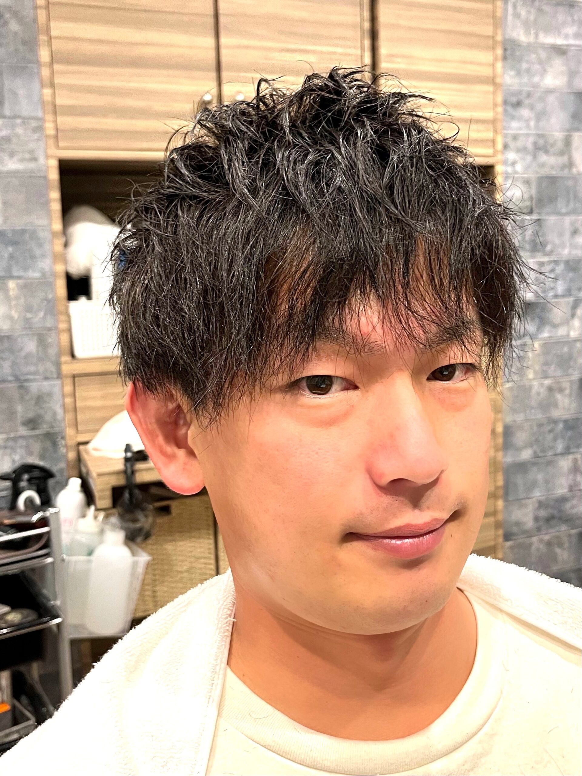 ツイストスパイラルツーブロックビジネスマン