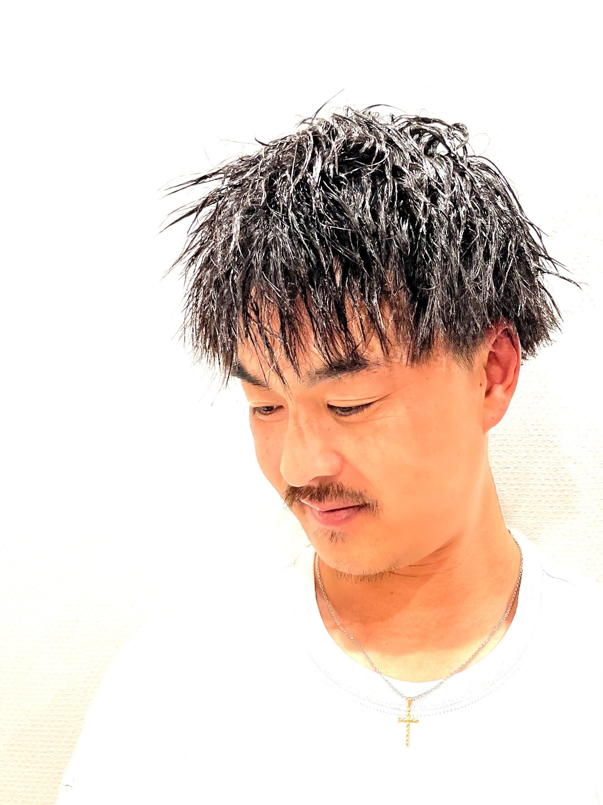 スパイラルツーブロックさわやかパーマ