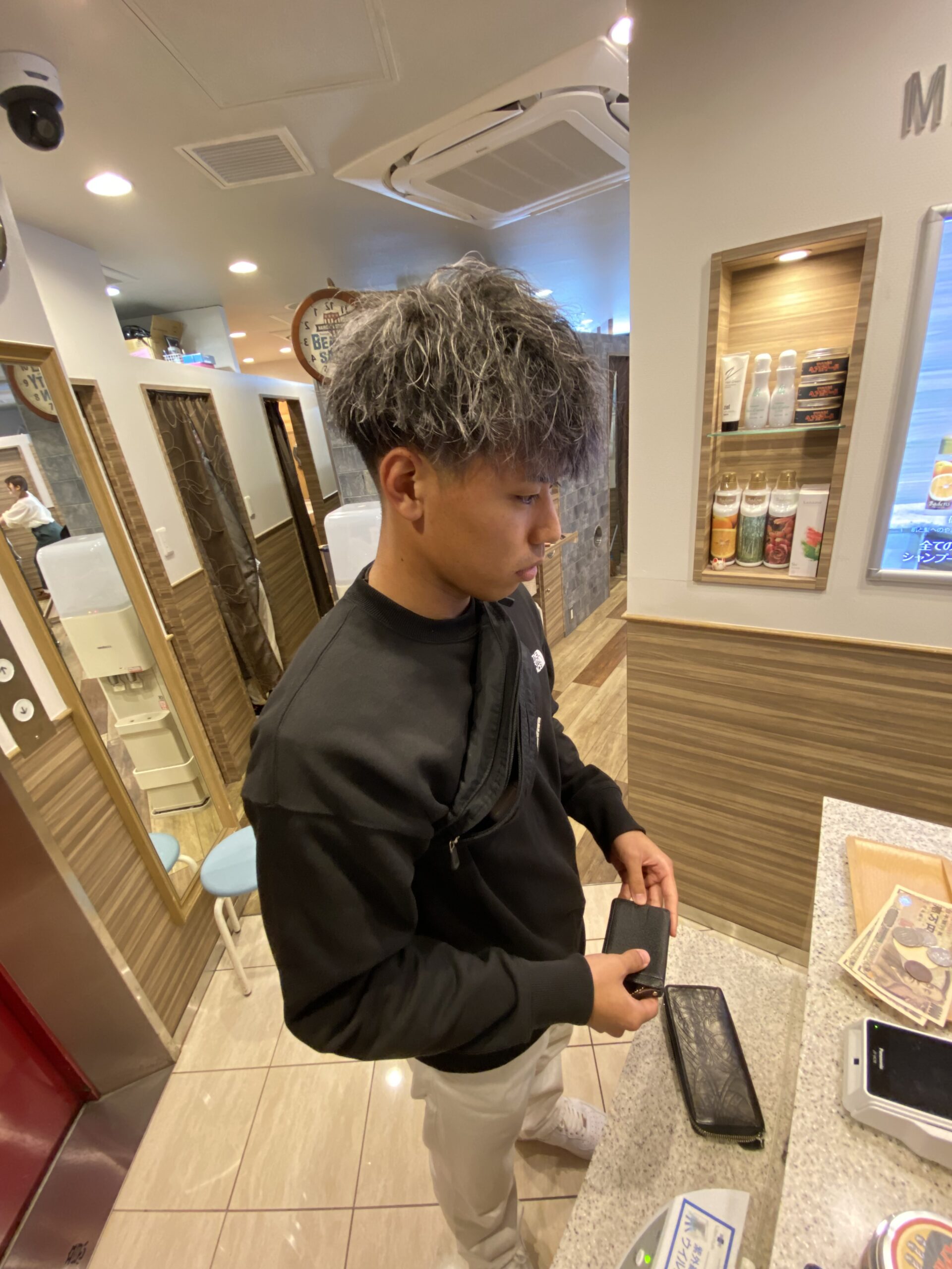 メンズ無造作フェード束感ツイストスパイラルショートストリート