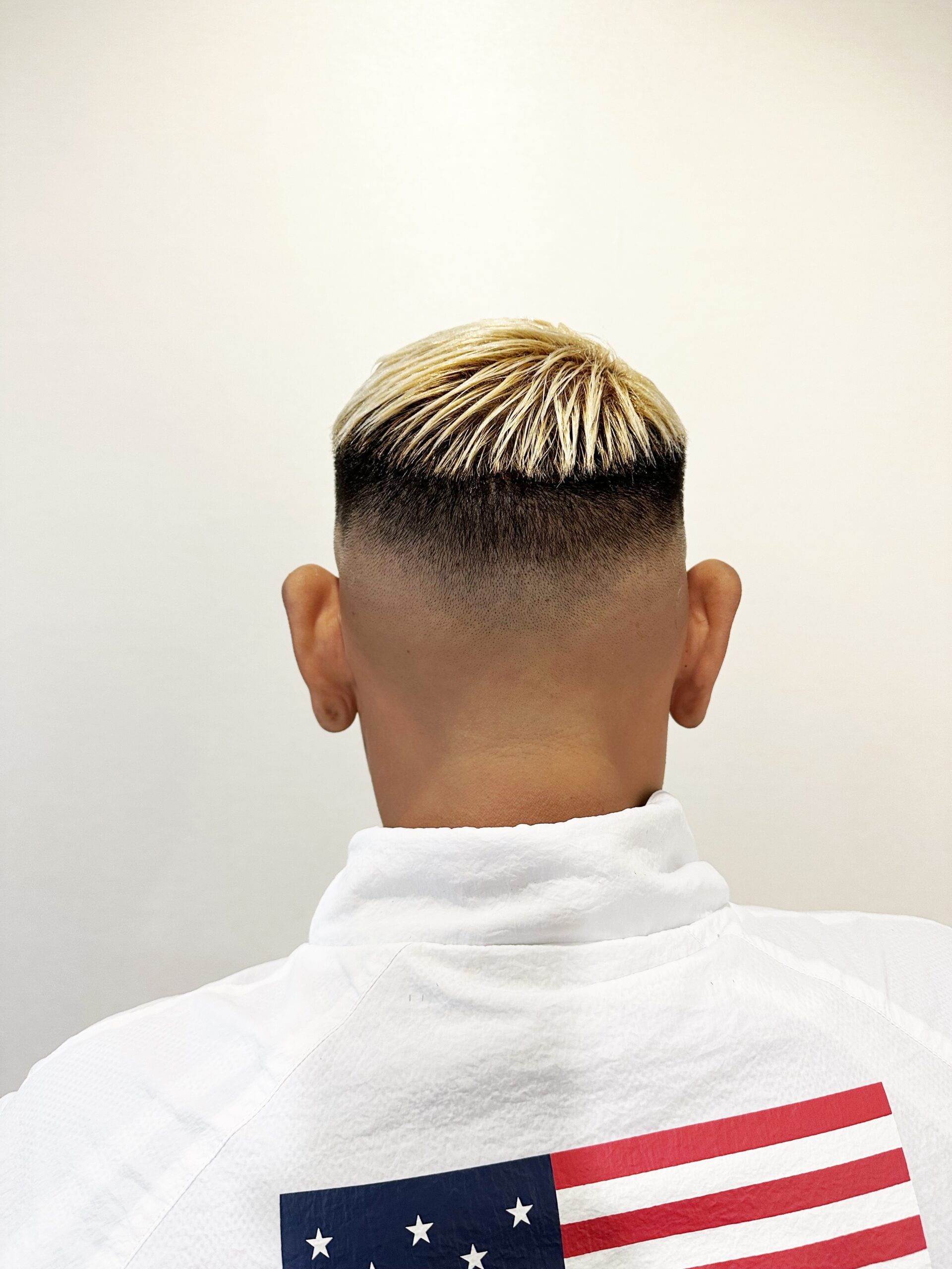 スキンフェードツーブロトリプルカラー20代30代